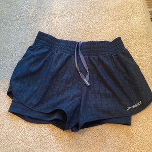 brooks running shorts